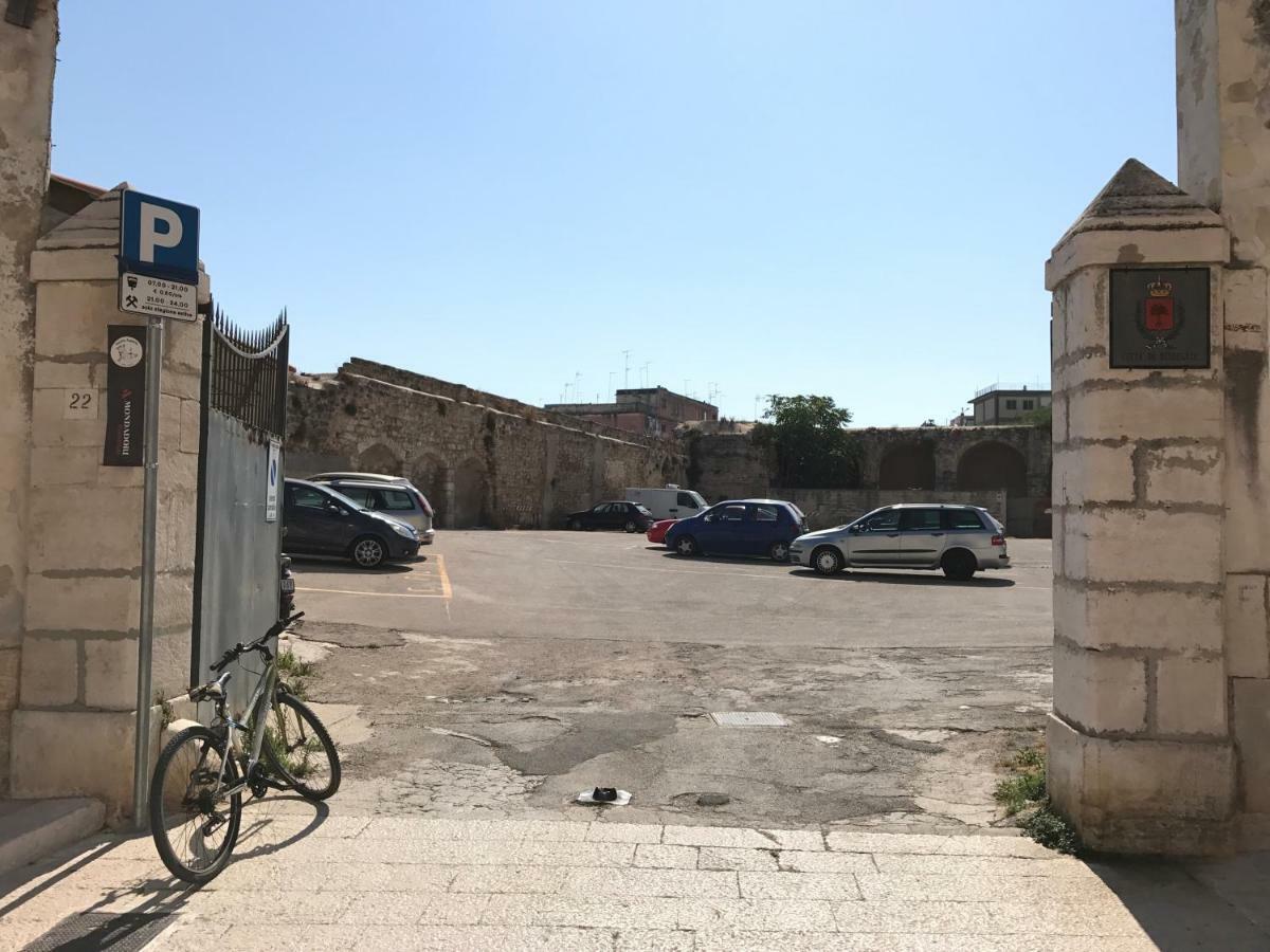 Casa Vacanze La Scalinata Bisceglie Bagian luar foto
