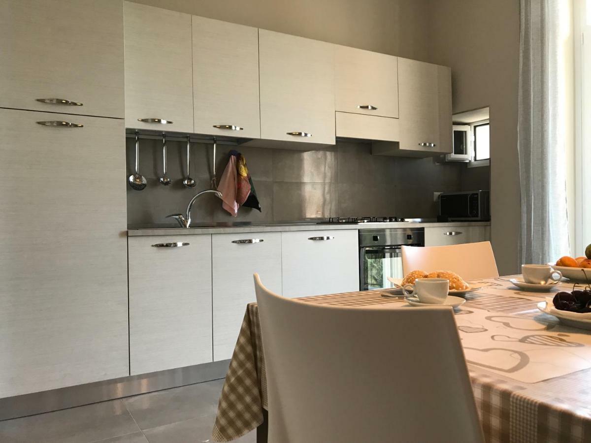 Casa Vacanze La Scalinata Bisceglie Bagian luar foto