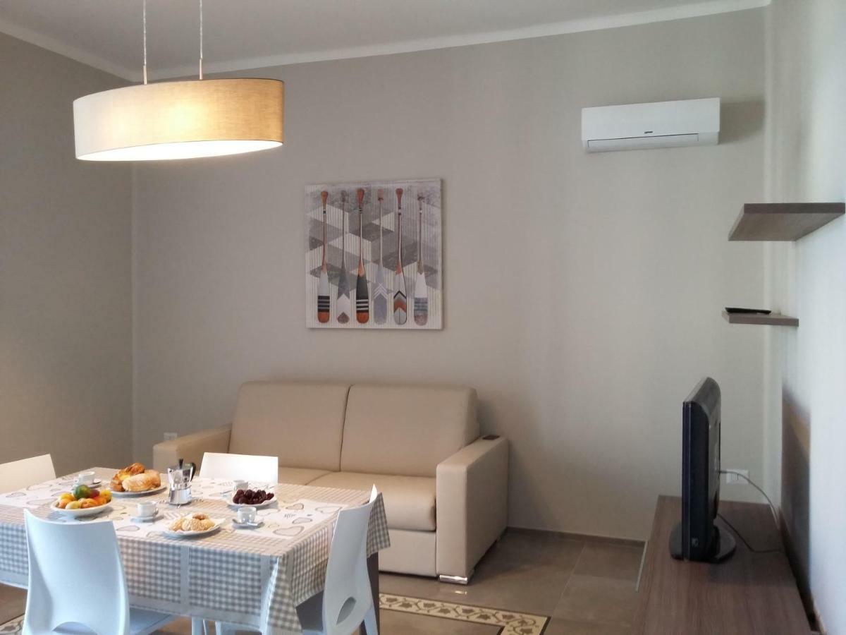 Casa Vacanze La Scalinata Bisceglie Bagian luar foto